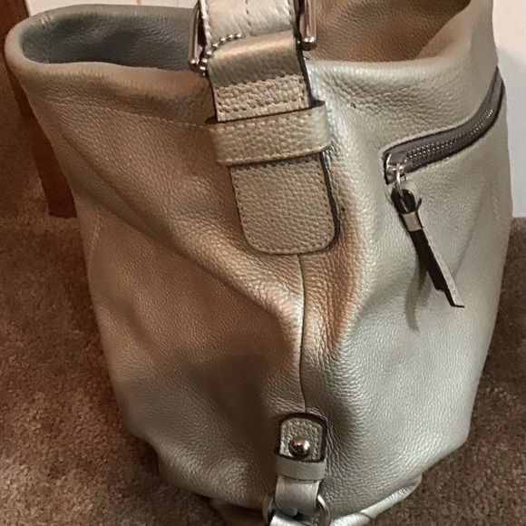 Women’s Silver Leather Coach Purse - Picture 4 of 5